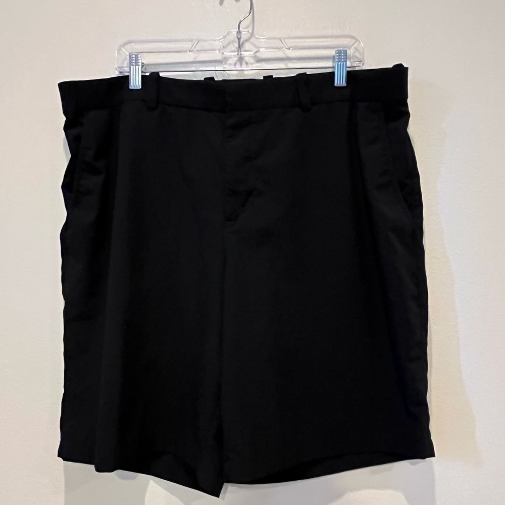 Nike Golf Men's Black Flat Front Shorts